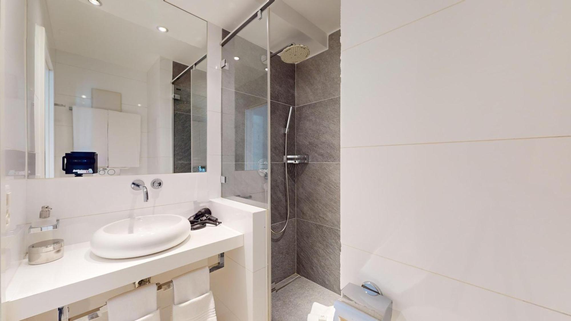 Charming Apartments In The Center Of Lutry Exterior photo